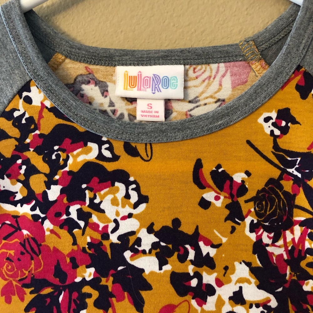 LuLaRoe x Disney Randy Raglan Tee - Picture 2 of 4